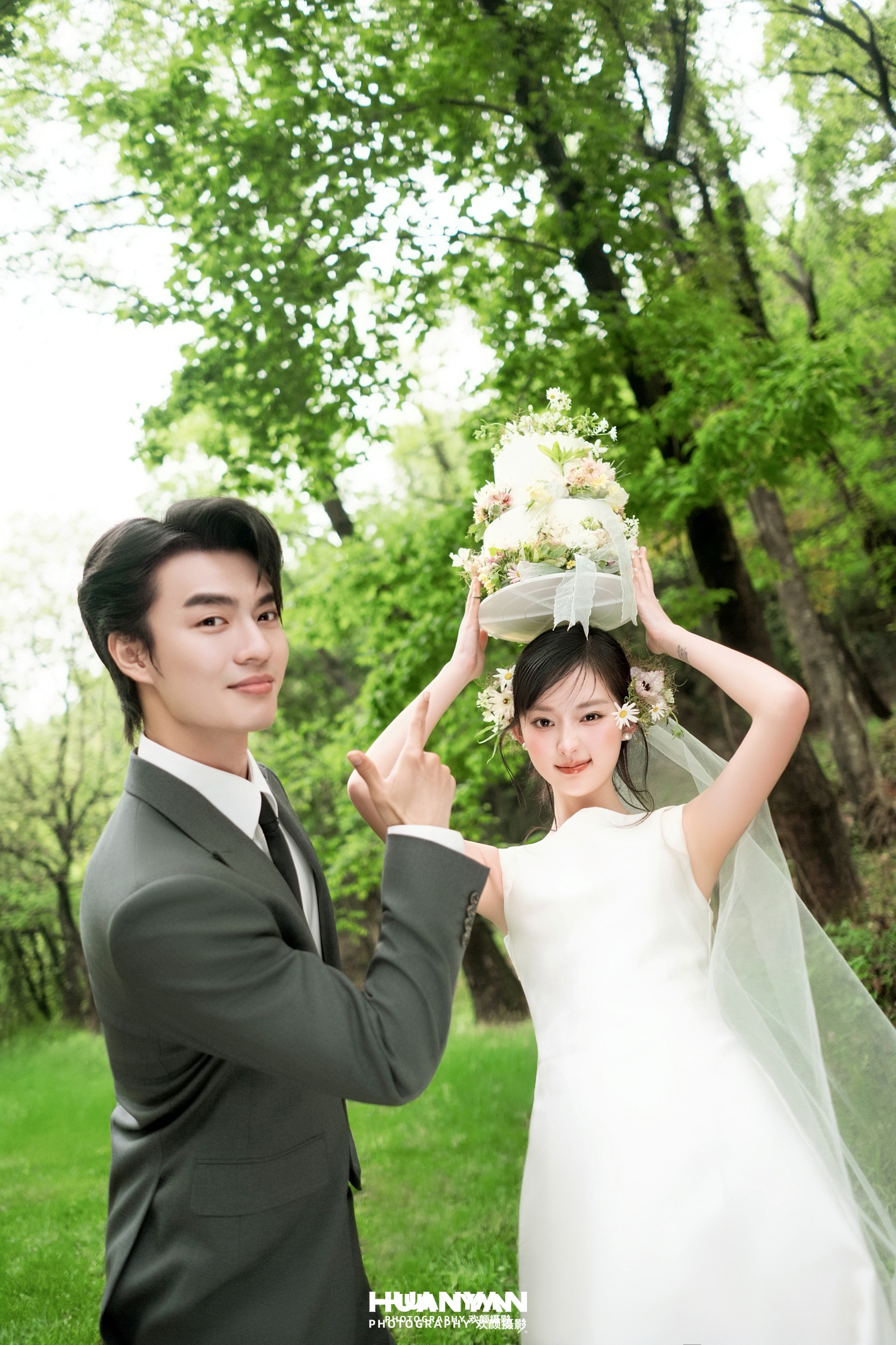 森屿漫光客片第11张｜清新自然婚纱照，摄于户外自然