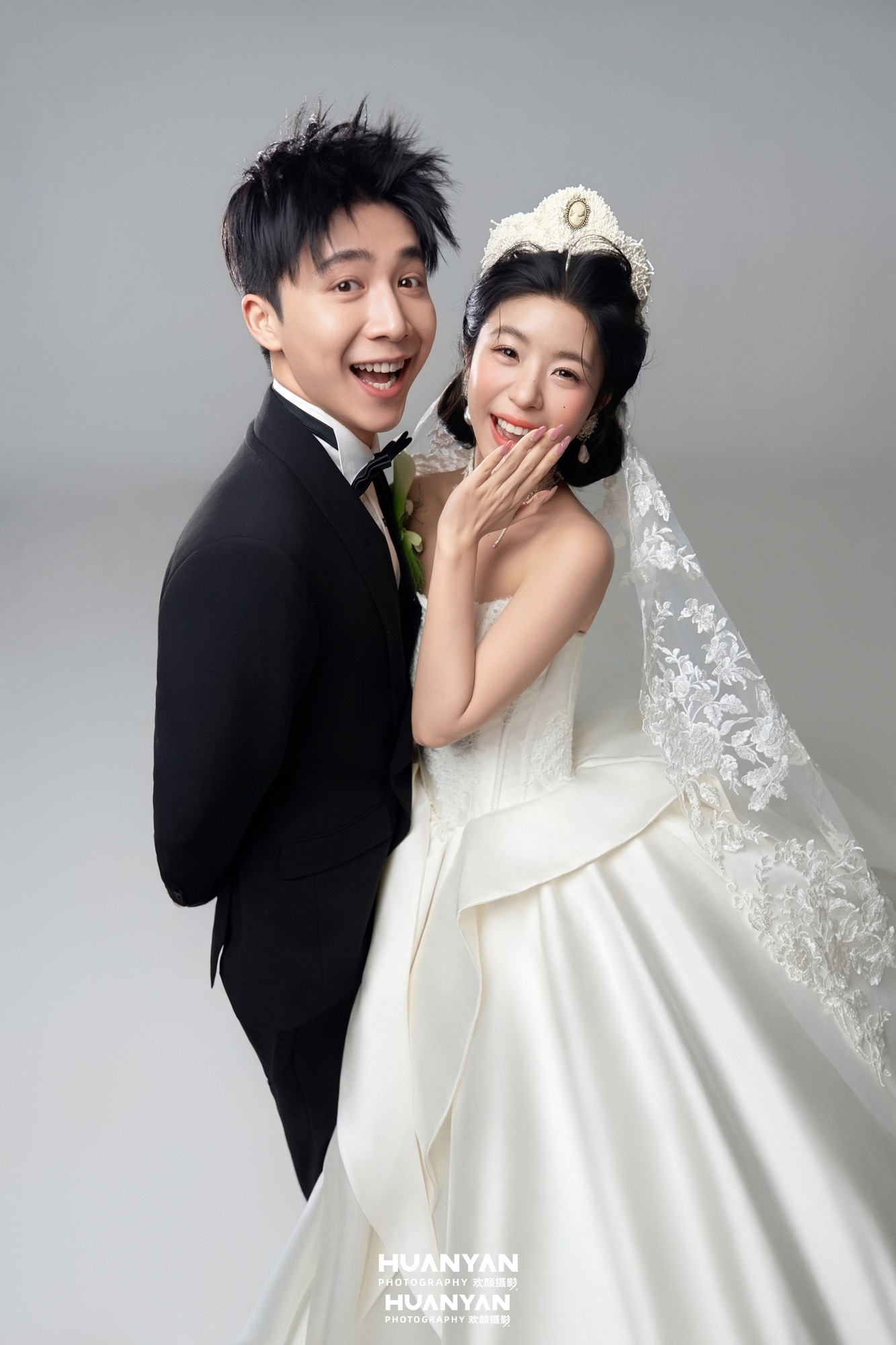 百合小令：韩式温柔婚纱照室内影棚实拍