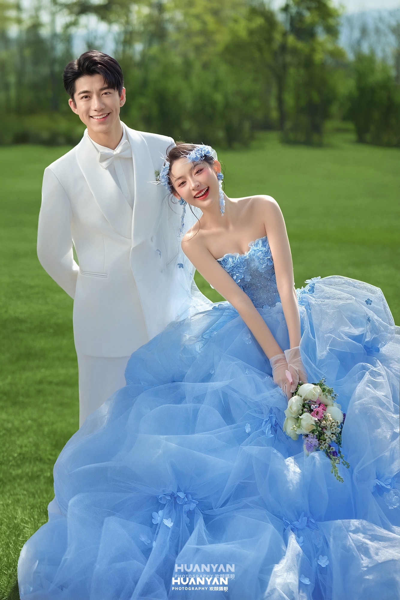蓝絮晴野：清新自然婚纱照户外自然实拍