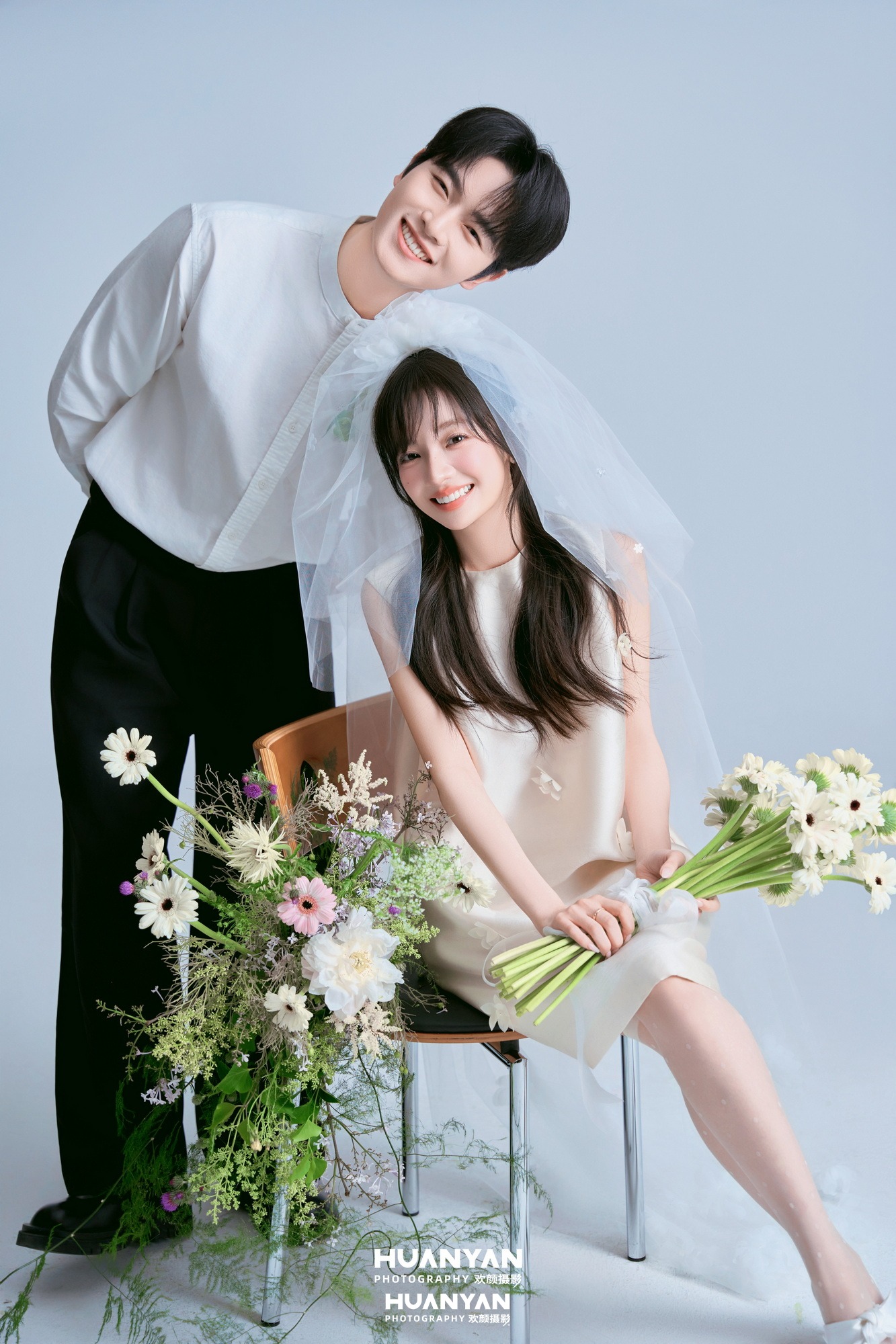 白菊心事客片第7张｜韩式温柔婚纱照，摄于室内影棚