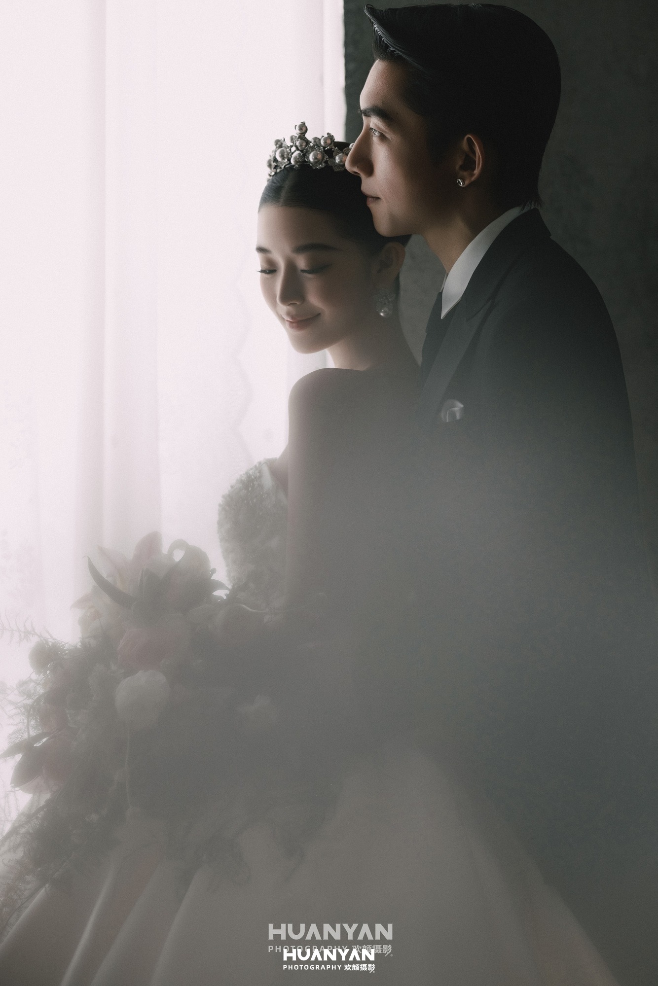 室内影棚极简婚纱照实拍（灰境絮语系列）
