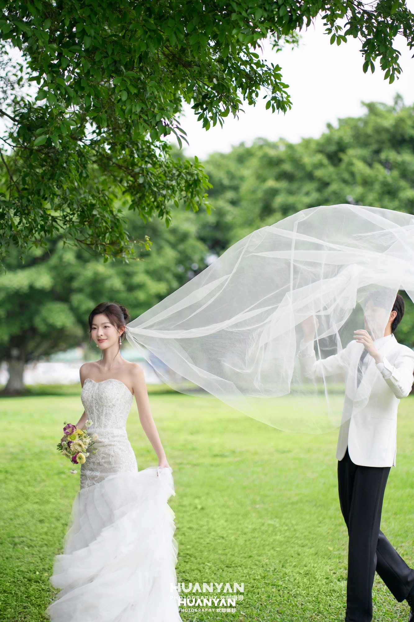 草色新约：清新自然婚纱照户外自然实拍