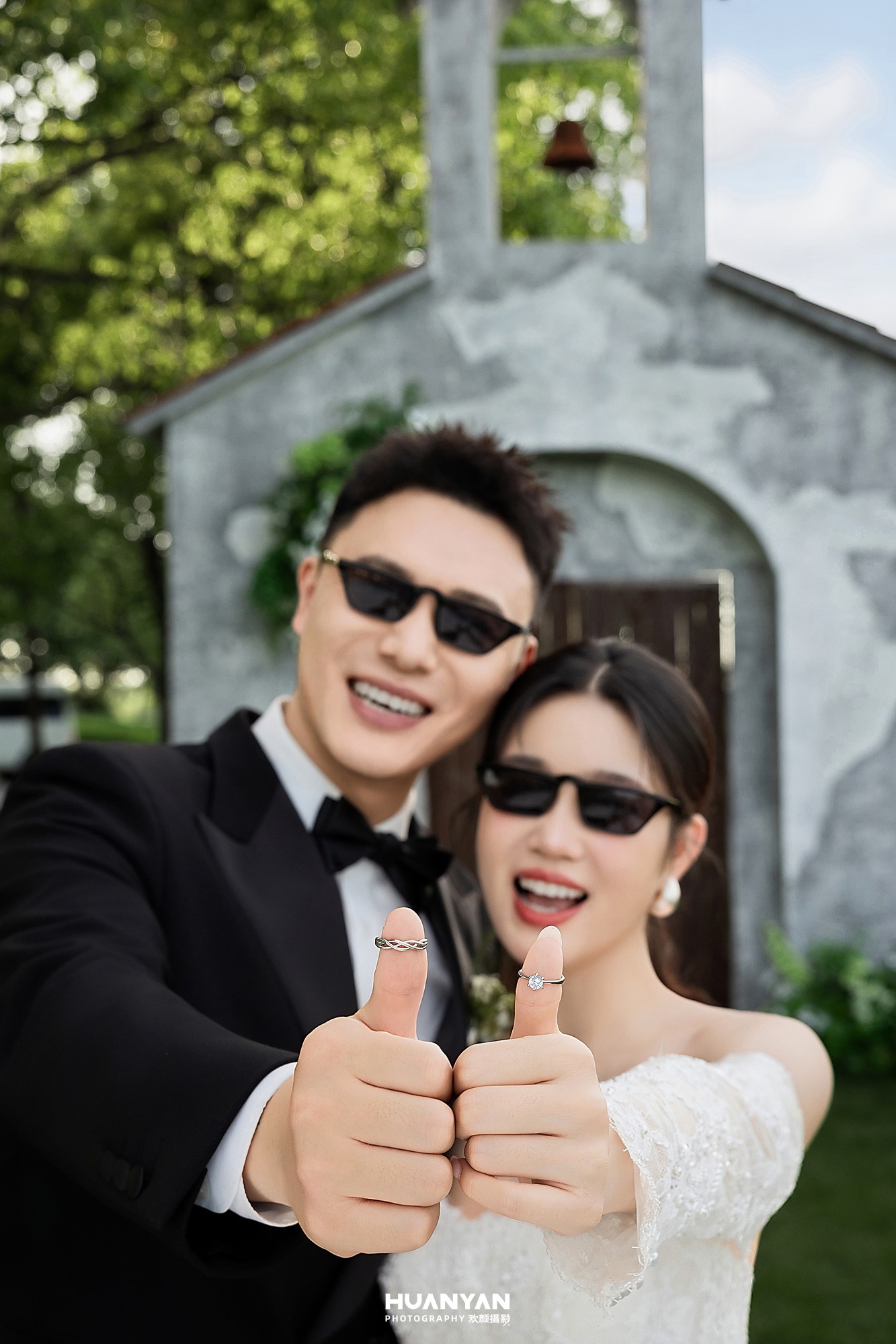 钟楼飞纱：清新自然婚纱照户外自然实拍