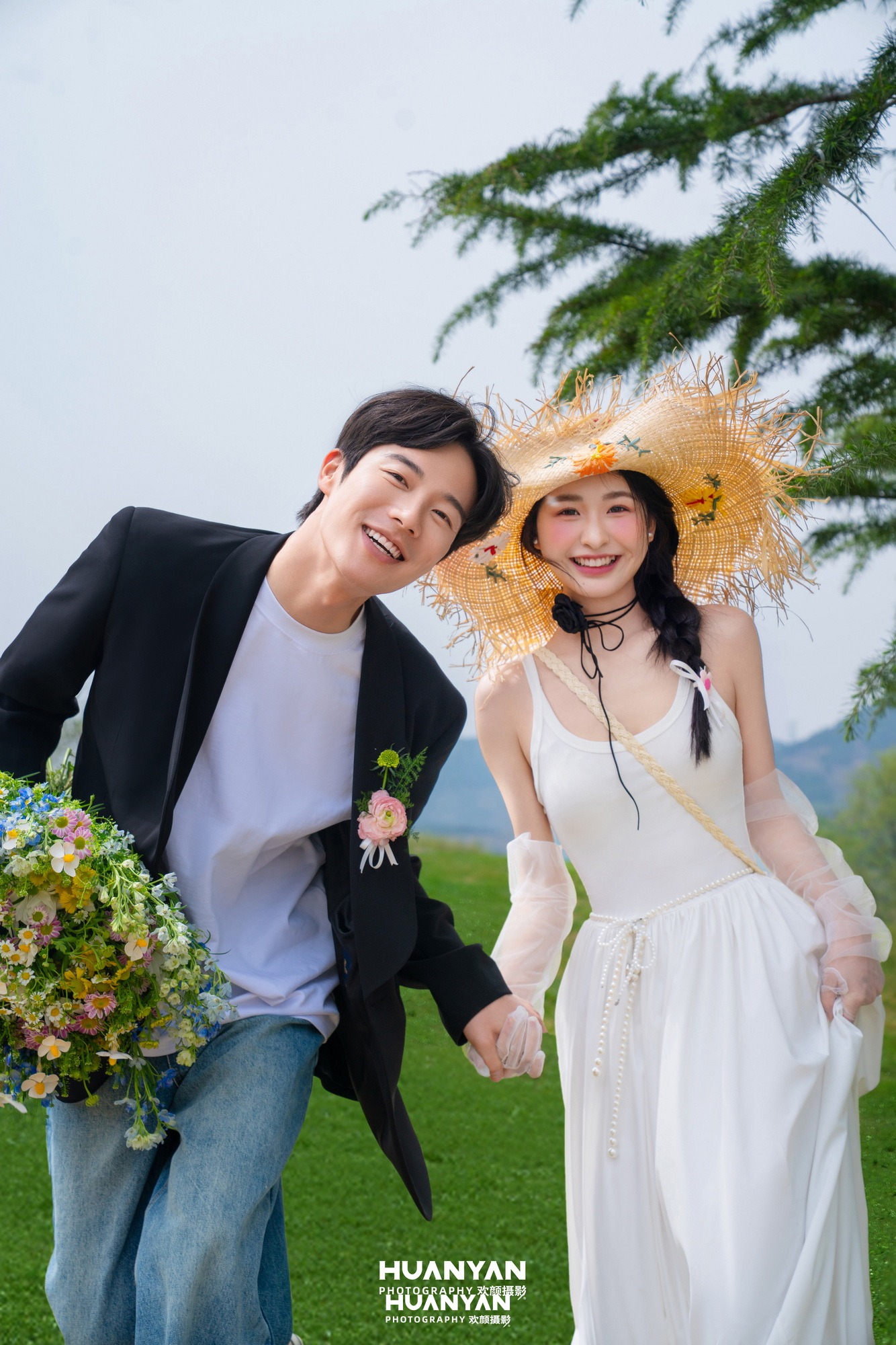 风起草坡客片第3张｜清新自然婚纱照，摄于户外自然